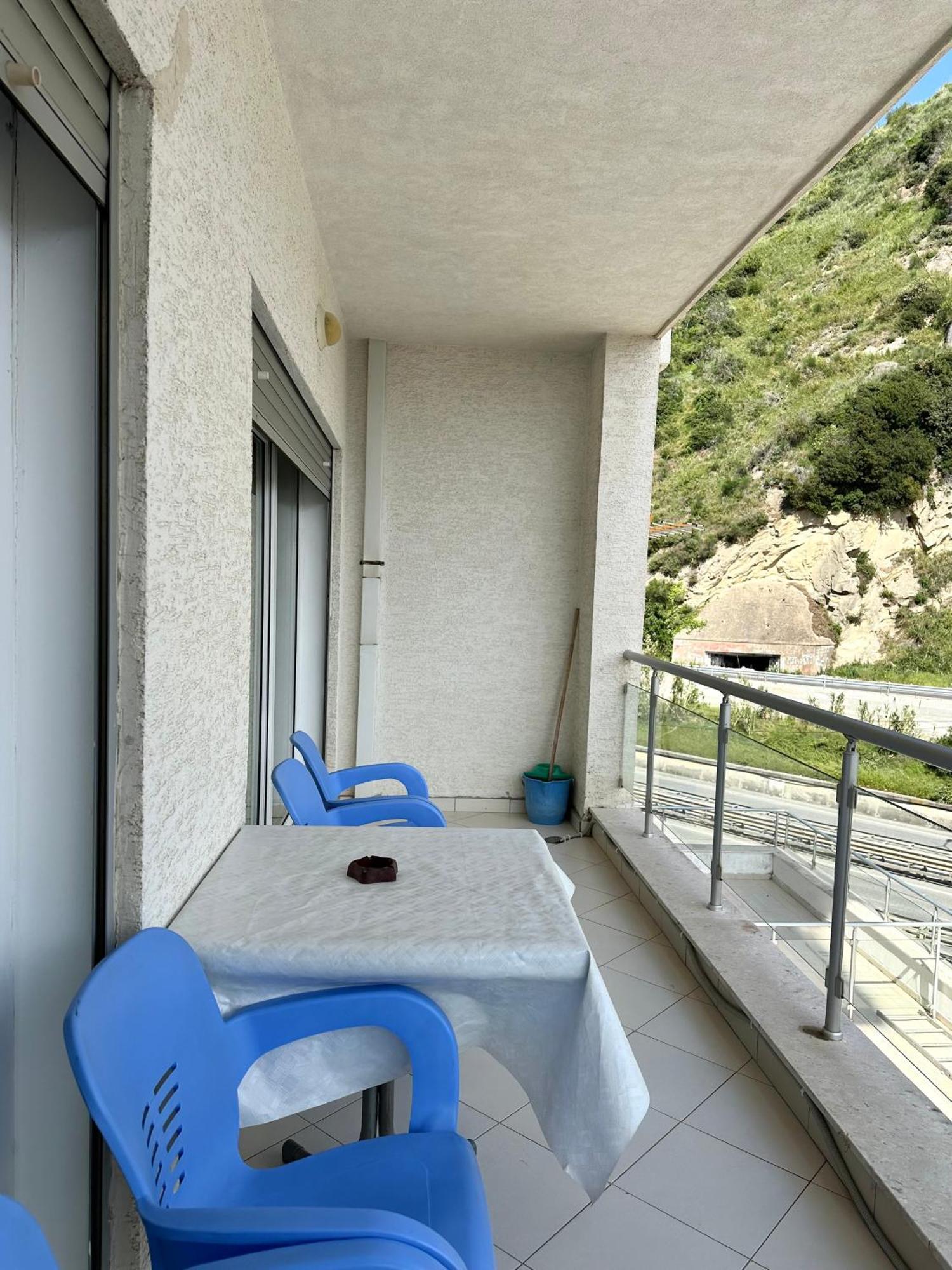 Apartment Ermest ,Kavaje Rock ดูร์เรส ภายนอก รูปภาพ