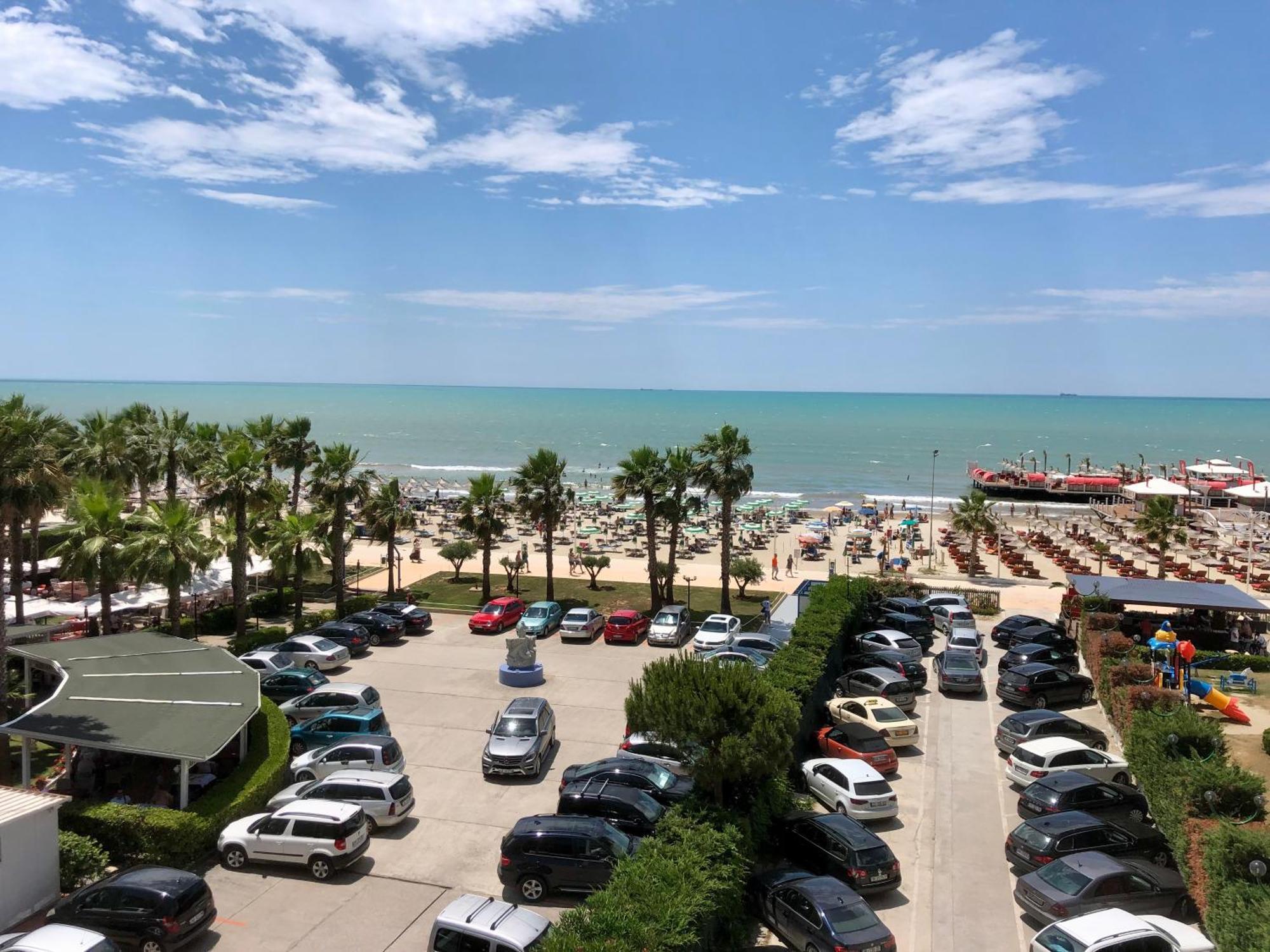 Apartment Ermest ,Kavaje Rock ดูร์เรส ภายนอก รูปภาพ