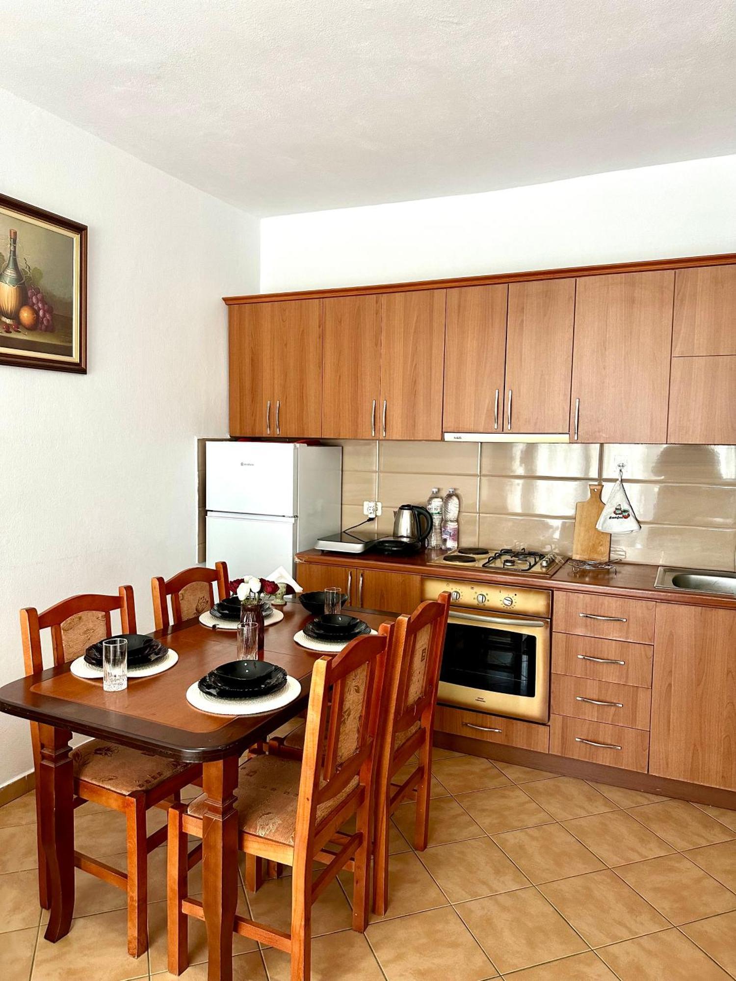 Apartment Ermest ,Kavaje Rock ดูร์เรส ภายนอก รูปภาพ