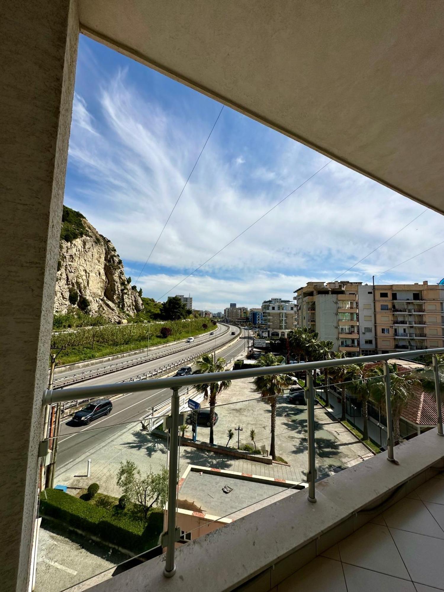 Apartment Ermest ,Kavaje Rock ดูร์เรส ภายนอก รูปภาพ